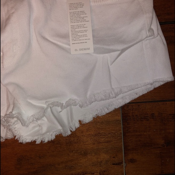 O2 Denim White Jean Shorts - Picture 6 of 8